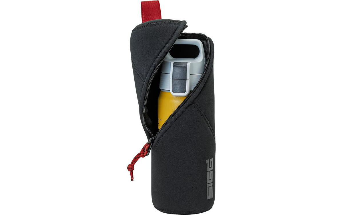 SIGG Flaschenhalter S Trinkflaschenhalter – Neopren, Schwarz, für SIGG Flaschen 0,5–0,75 l