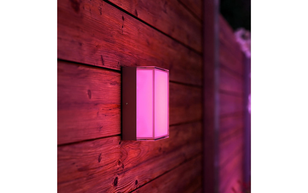Philips by Signify Philips Hue Aussenwandleuchte – RGBW, 2000–6500 K – IP44 – Netzbetrieb – Zigbee, Bluetooth – für Philips Hue
