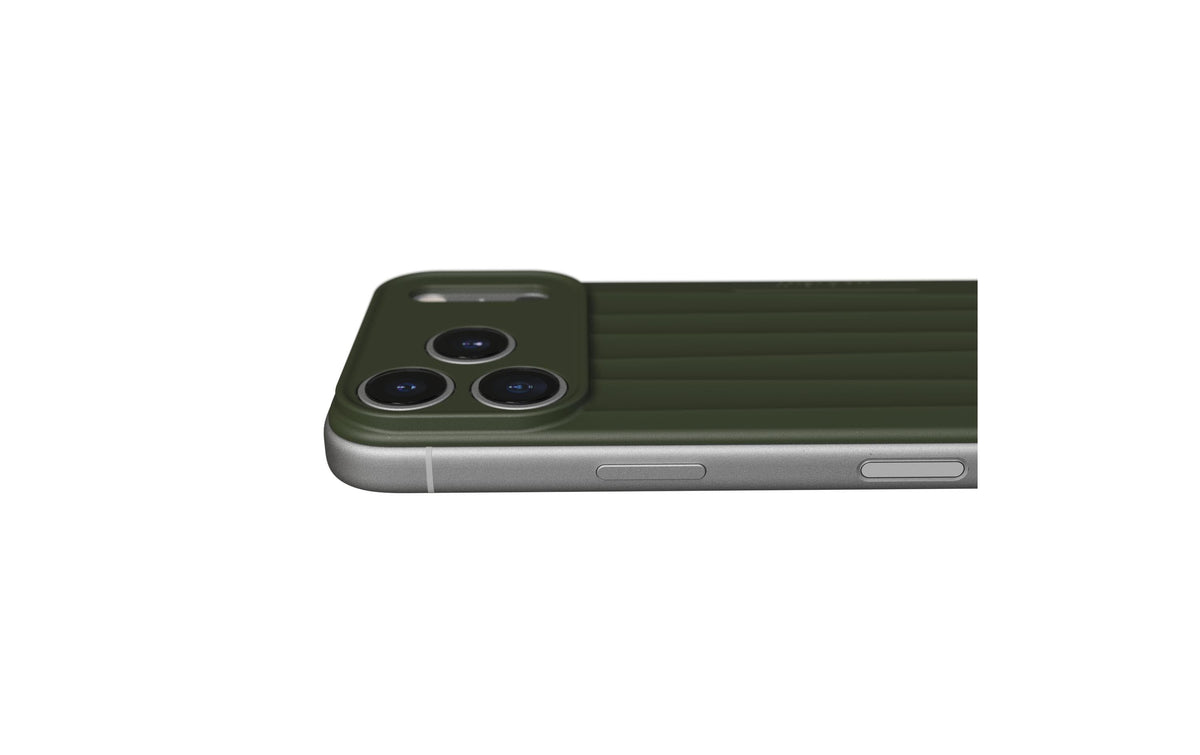 Nudient Slice – Backcover – für iPhone 17 Pro/18 Pro – MagSafe, Kunststoff+Silikon, Pine Green