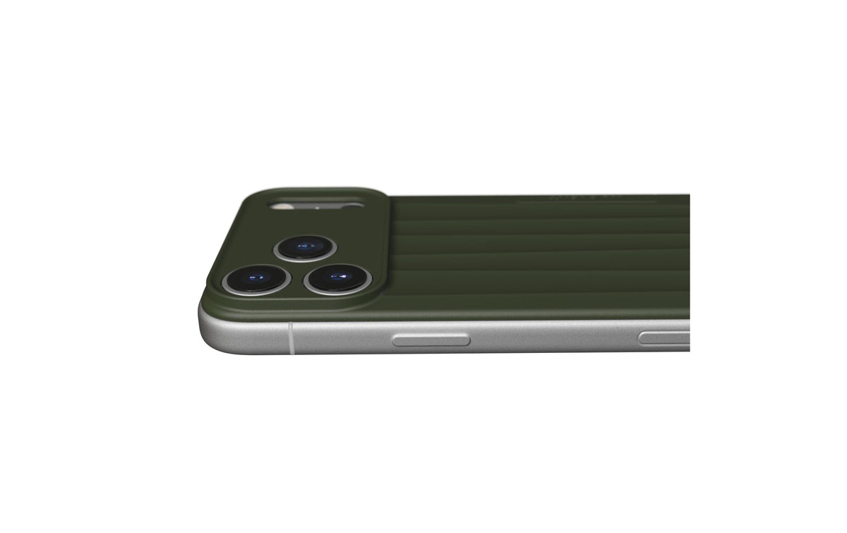 Nudient Slice – Backcover – für Apple iPhone 17 Pro Max / iPhone 18 Pro Max, Kunststoff+Silikon, Dunkelgrün