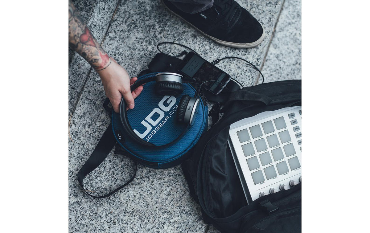 Udg gear UDG DIGI Headphone Bag – Schutzhülle – für die meisten faltbaren DJ-Kopfhörer – Dunkelblau