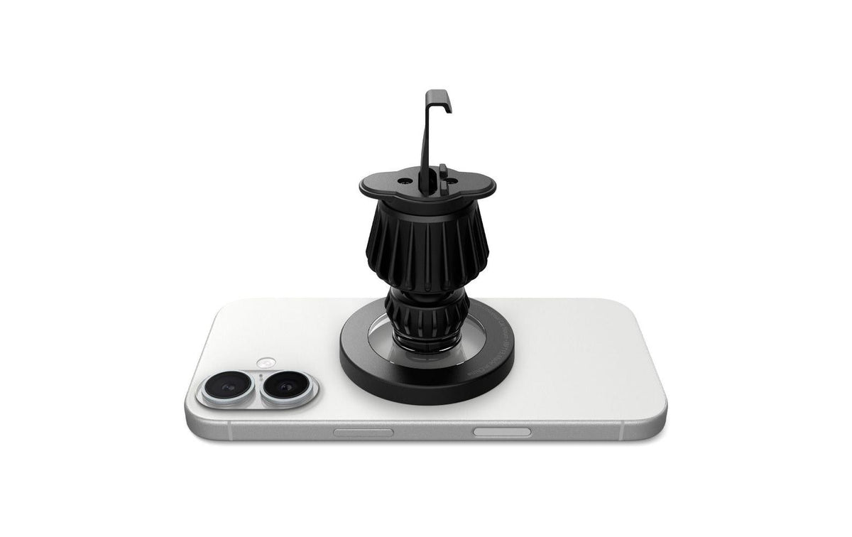 Spigen MFT13 – Auto-Halterung – Magnetisch, Lüftungsschlitz, 360° Drehbar – für iPhone 12–14 – Schwarz