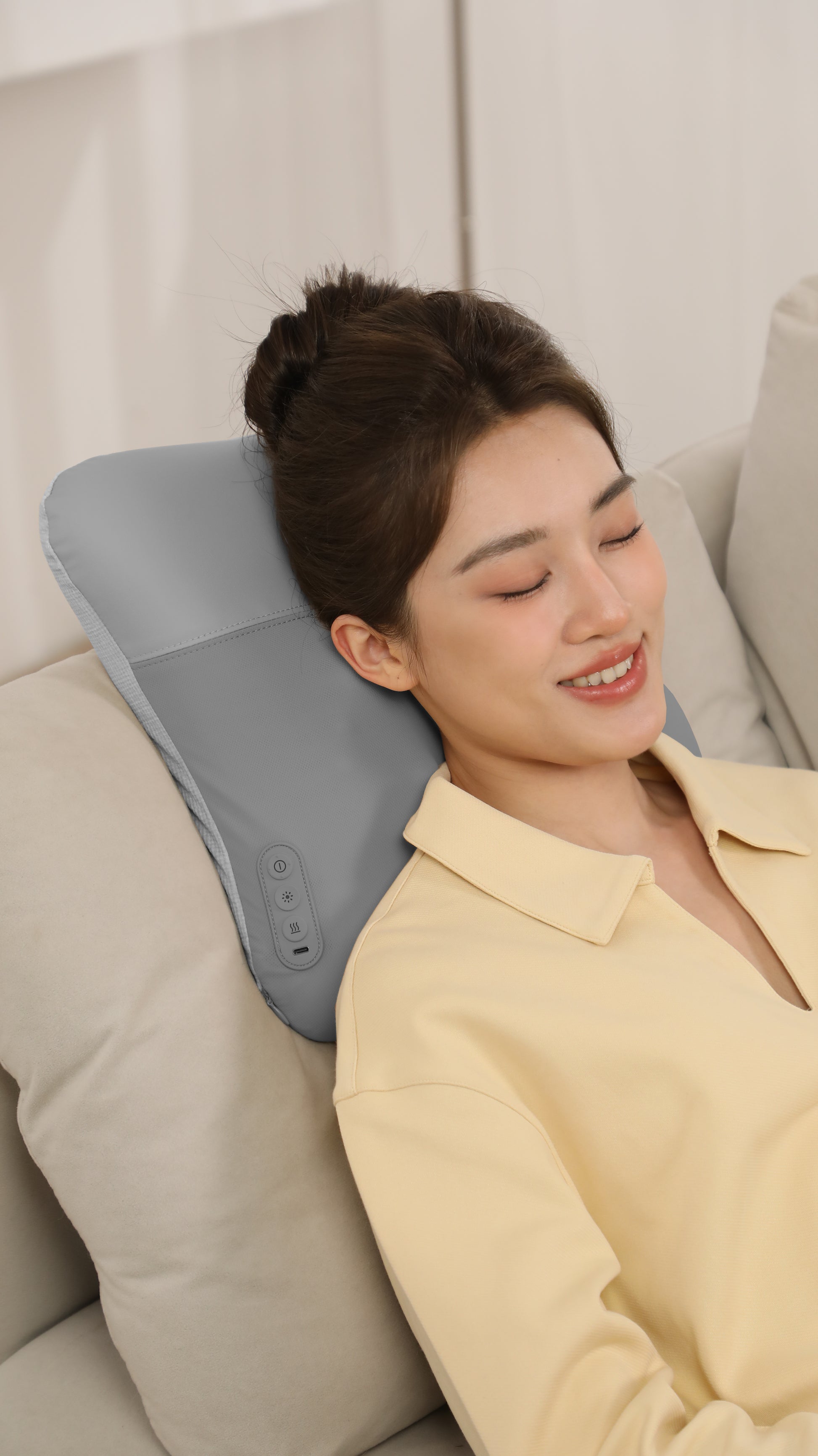 SKG Massagekissen VS500 – Knetmassage, mit Wärmefunktion – 36 × 27 × 14 cm – Grau