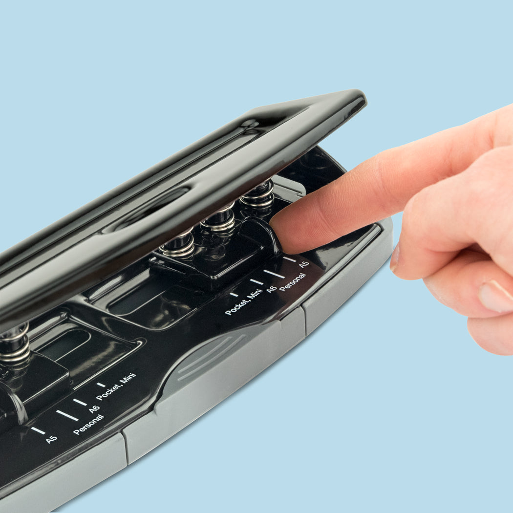 Rapesco Mehrfachlocher 1725 – 6-Loch, 9 Blatt, für Filofax A5/A6 u. a., Ø5,5 mm – Schwarz – Metall