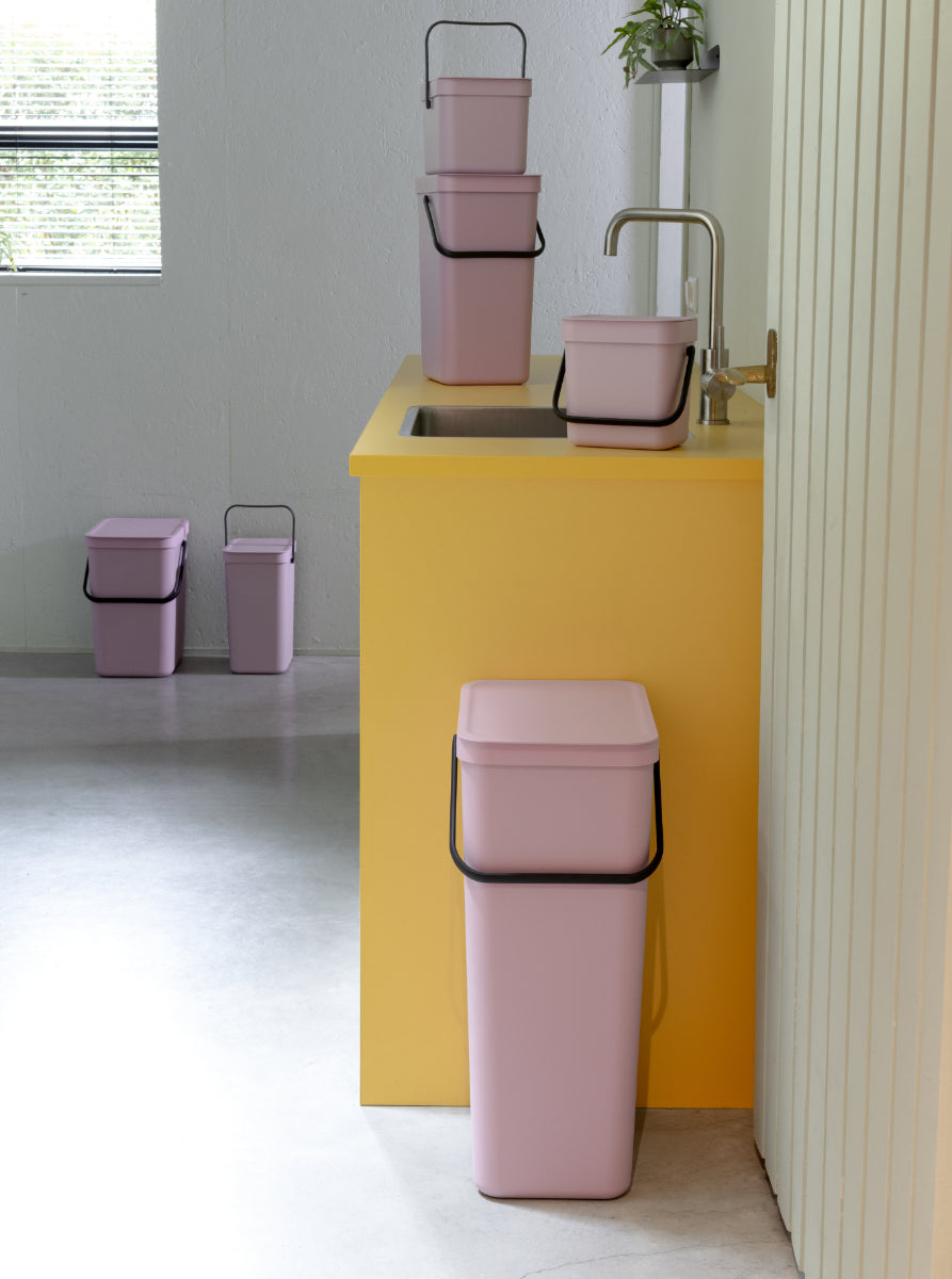 Brabantia Recyclingbox Sort & Go – 40 l – Kunststoff, rechteckig – rosa