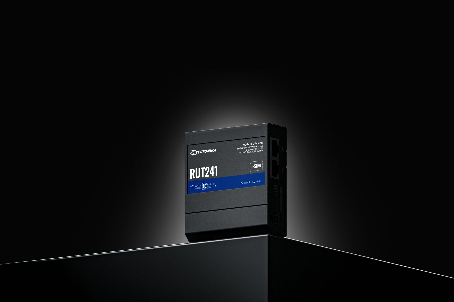 Teltonika RUT241 – 4G Router, Wi‑Fi 4, 2,4 GHz, 300 Mbit/s, 1× Fast Ethernet, eSIM, Schwarz