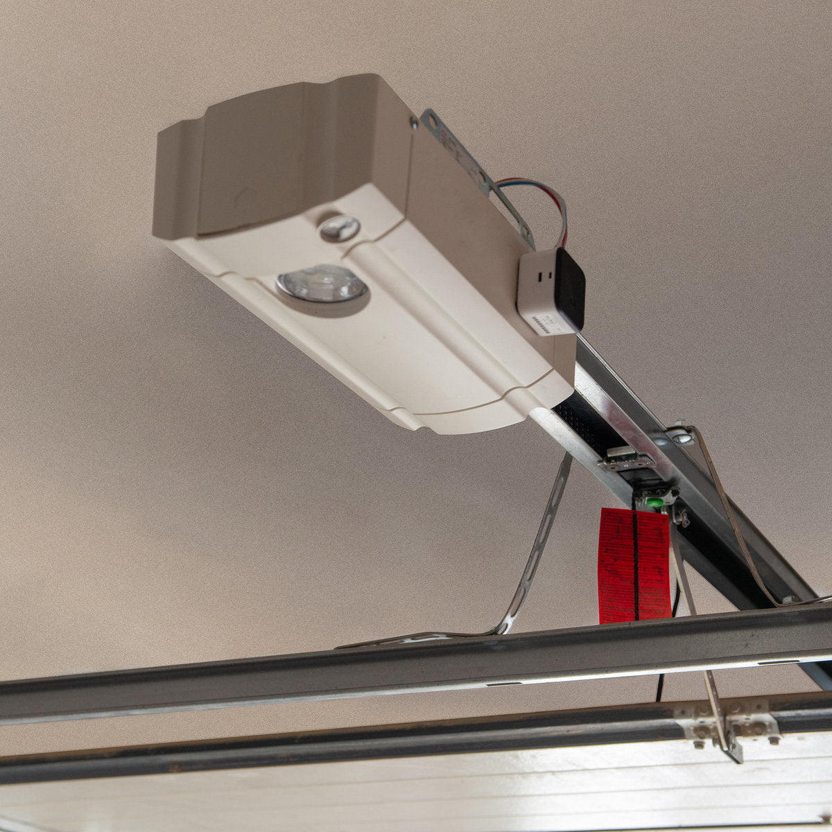 Yale Smart Positionssensor + Magnet Toröffner Türklingel-Zubehör – 40×20×3 mm, Schwarz/Grau