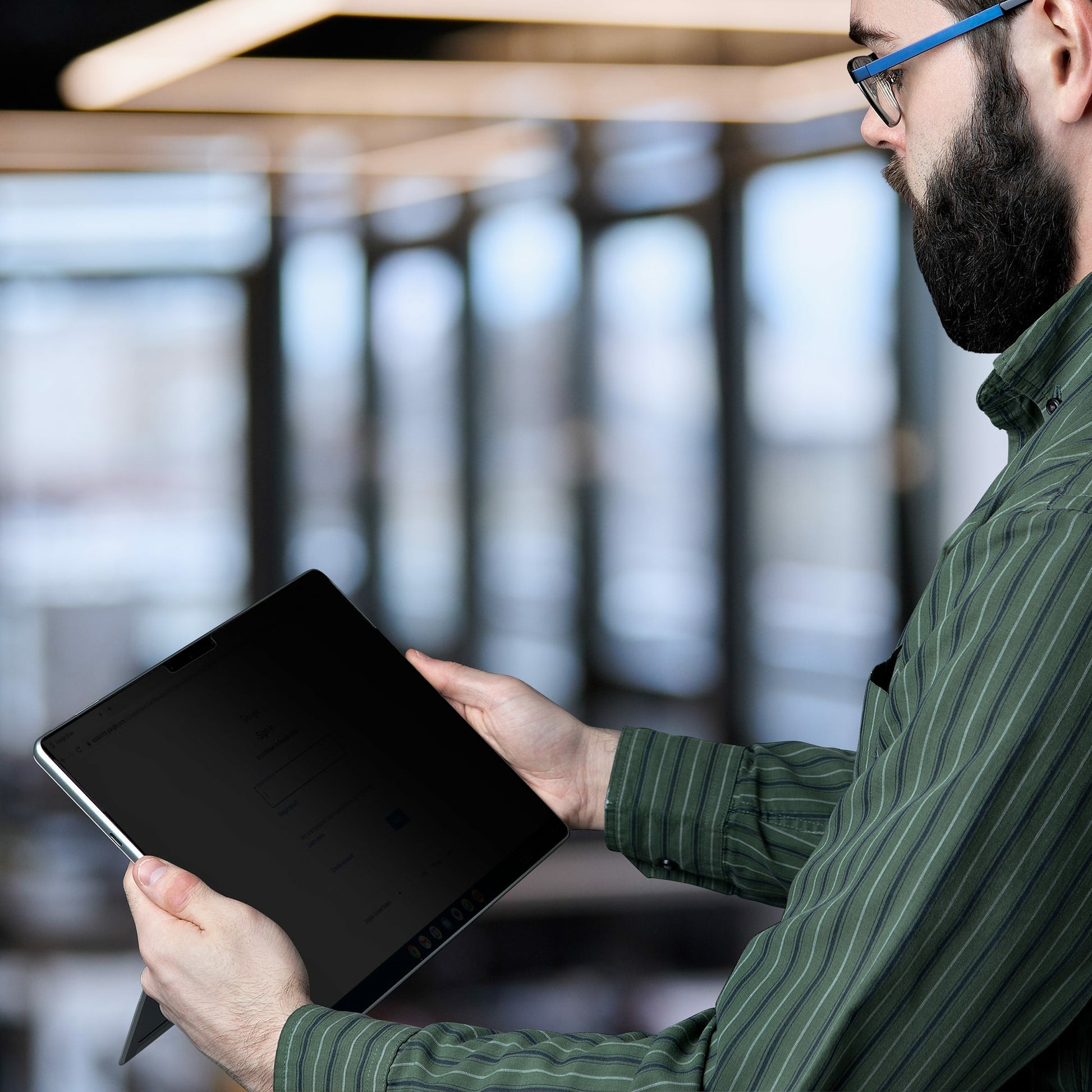 StarTech.com Sichtschutzfilter – für Surface Pro 13"