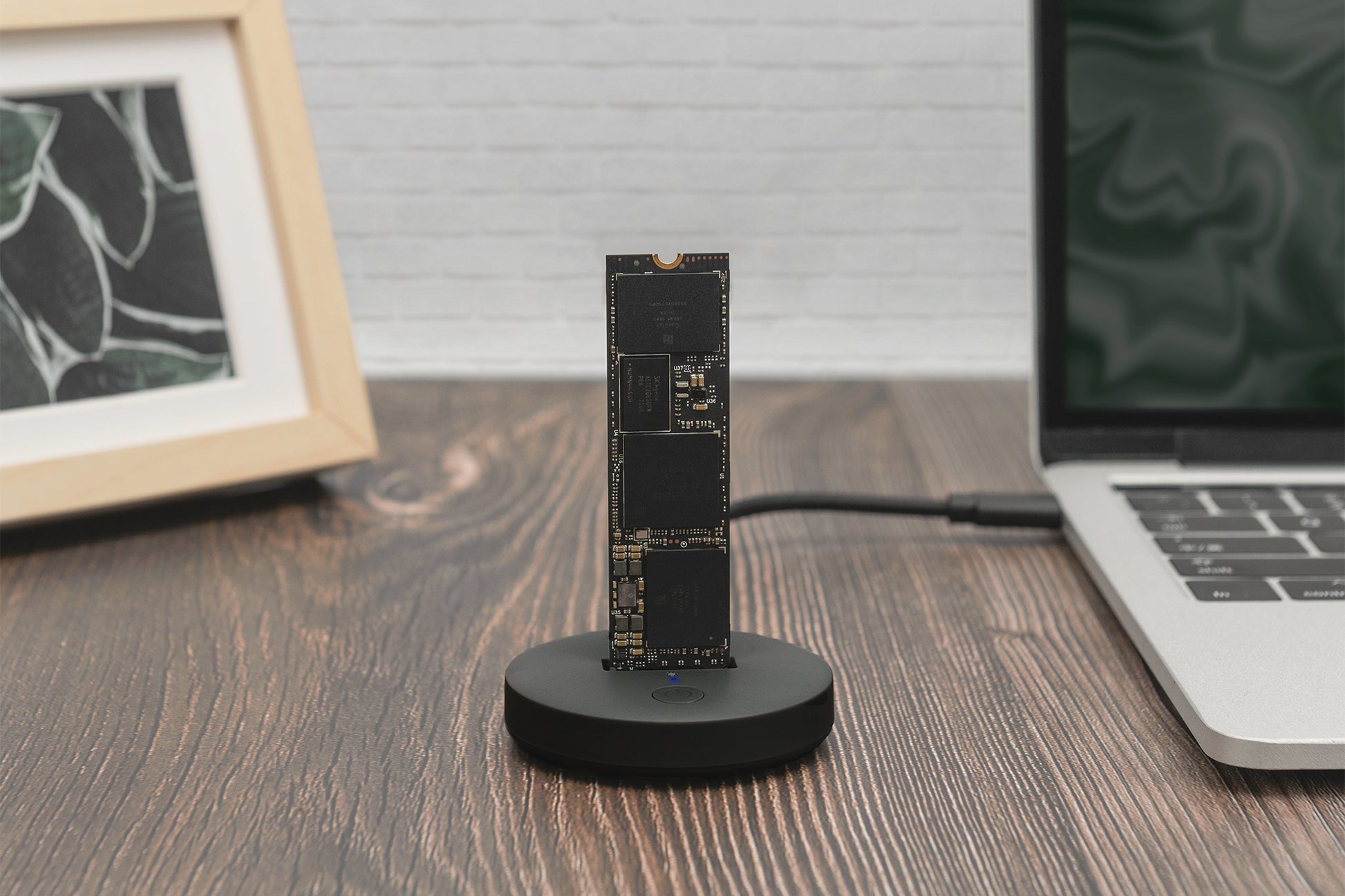 Digitus M.2 NVMe/SATA Dockingstation – 1-Bay Dockingstation – USB 3.2 Gen 2 Typ-C, 10 Gbit/s, für M.2, SATA