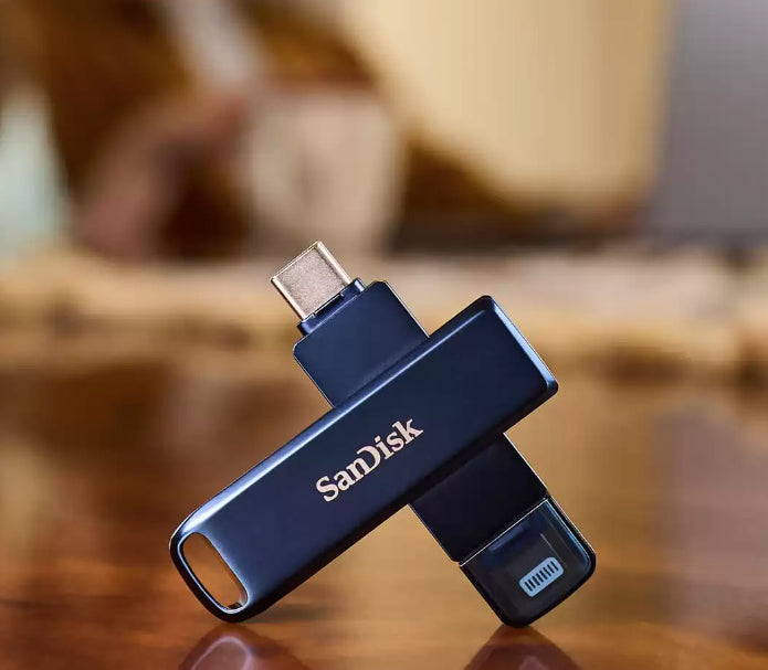 SanDisk iXpand Phone Drive – 128 GB, USB Type-C, Metall, Blau