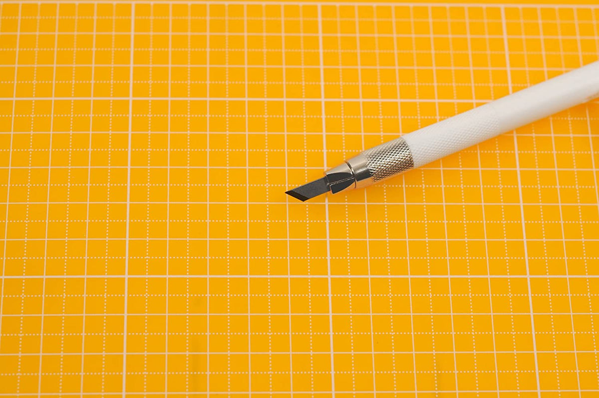 NT Cutter D-401P – Abbrechmesser, 9 mm, Spitzwinkelklinge, Weiss – für BDA-200P, BDC-200P, BD-50P u. a.