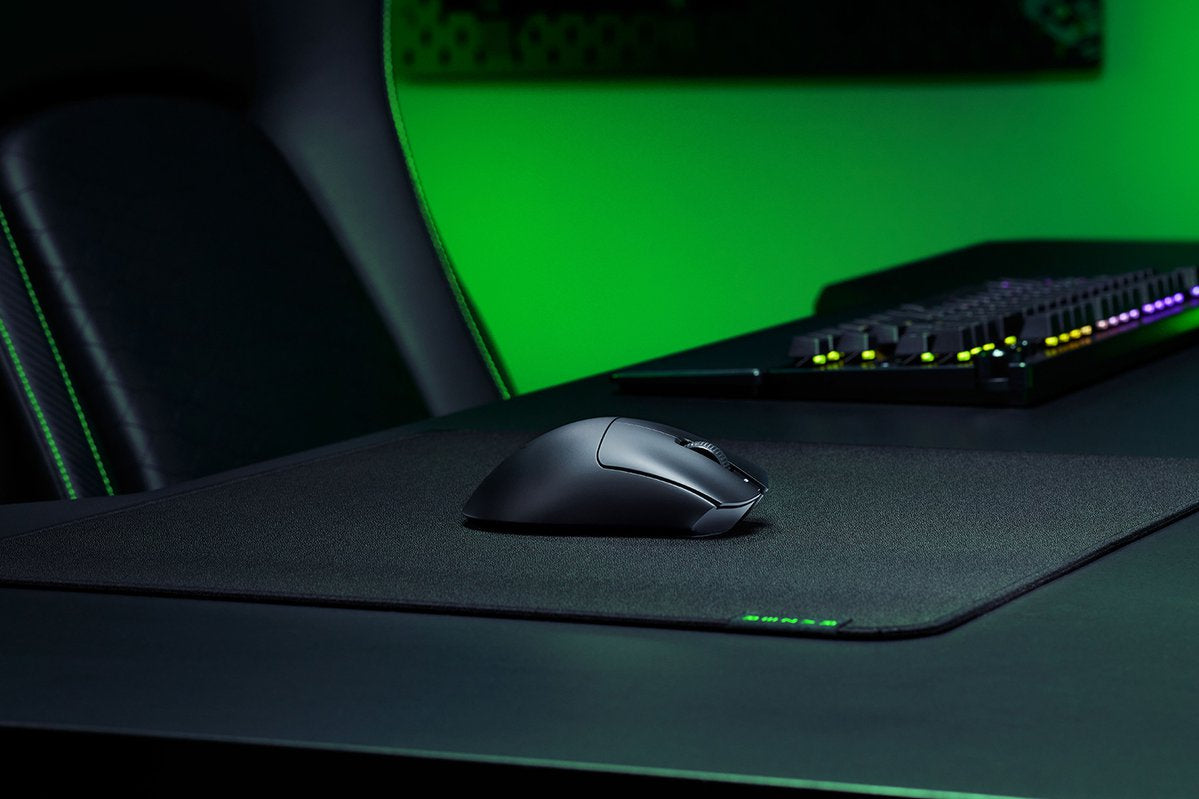 Razer DeathAdder V3 HyperSpeed – Gaming-Maus – Kabellos (2,4 GHz), 26000 DPI, Rechts, Schwarz