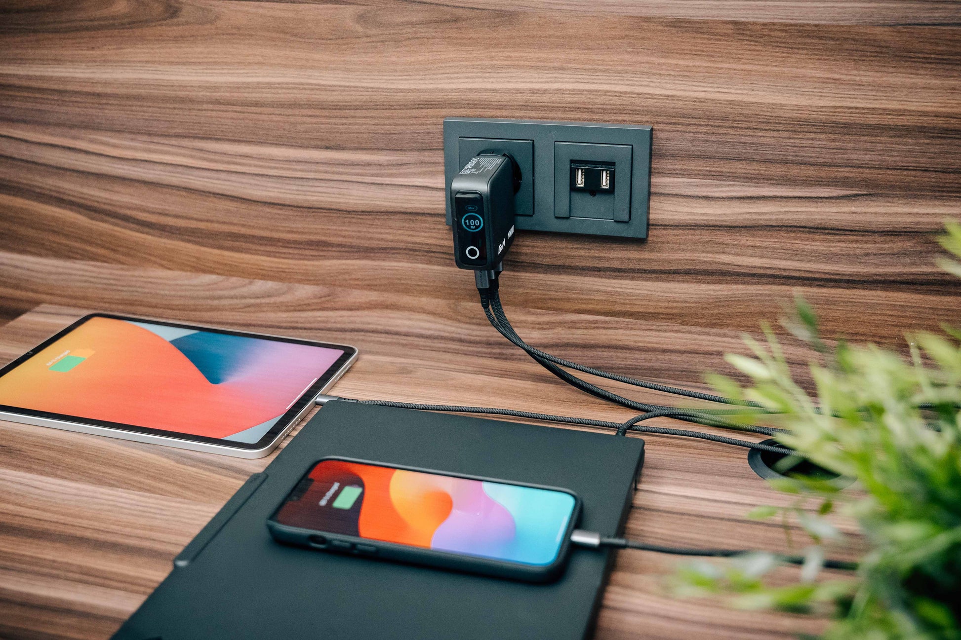 Verbatim 30239 USB-Ladegerät 100 W – USB-C×2, USB-A×1 – PD 3.0, QC 3.0, PPS, GaN – EU/UK/US-Stecker