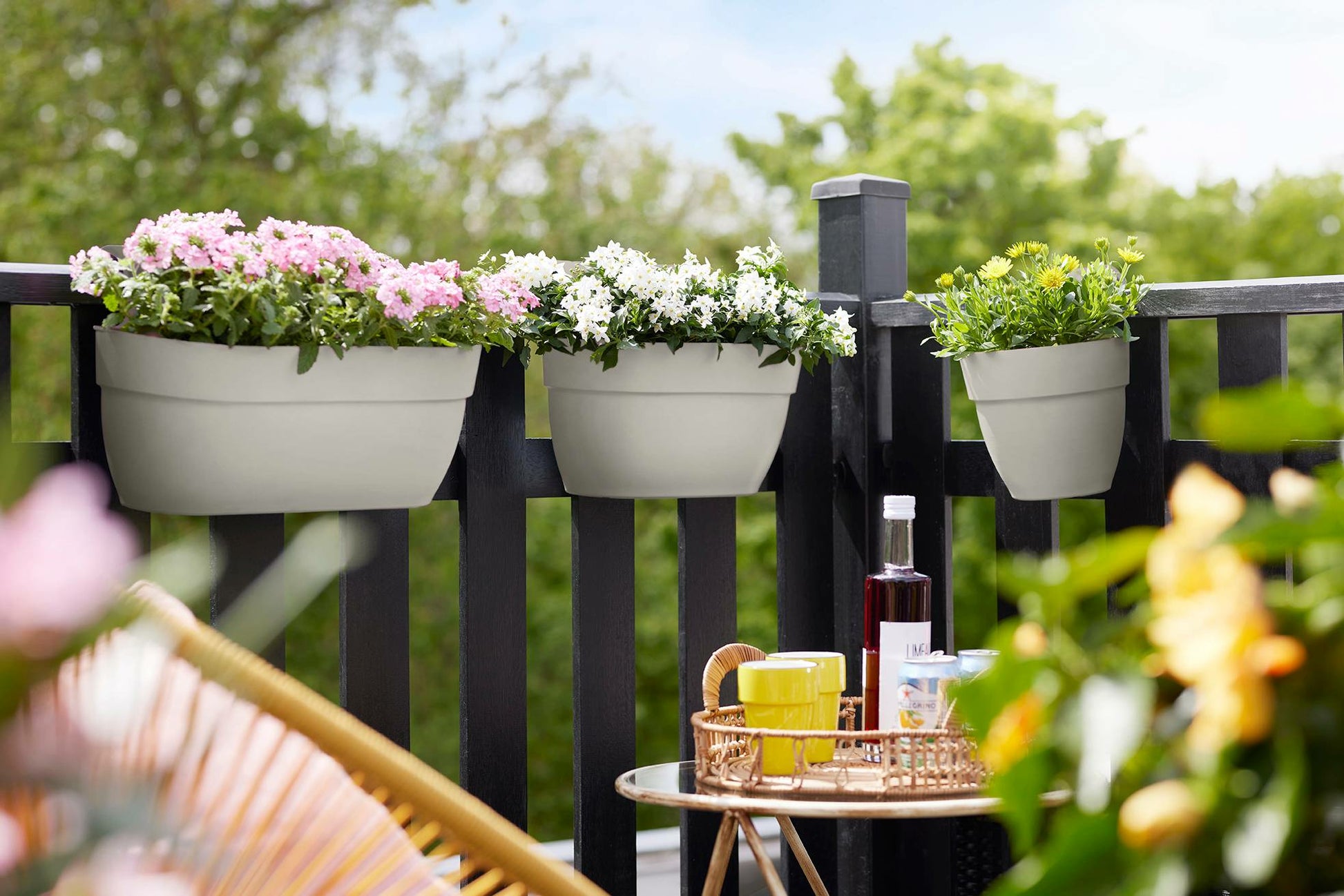 elho Hängeblumentopf – 2800 ml – Kunststoff, Weiss
