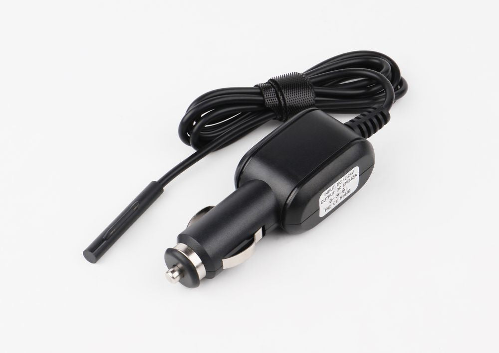 CoreParts Autoadapter für Surface Auto-Ladegerät 30 W – Spezieller Dünner Stecker – für Surface Pro 4 – Schwarz