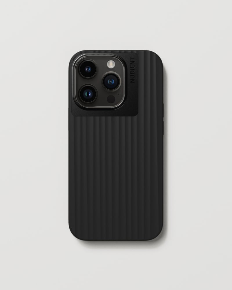 NUDIENT Bold – Backcover – für Apple iPhone 14 Pro, Recycelbarer Kunststoff, Anthrazit Schwarz