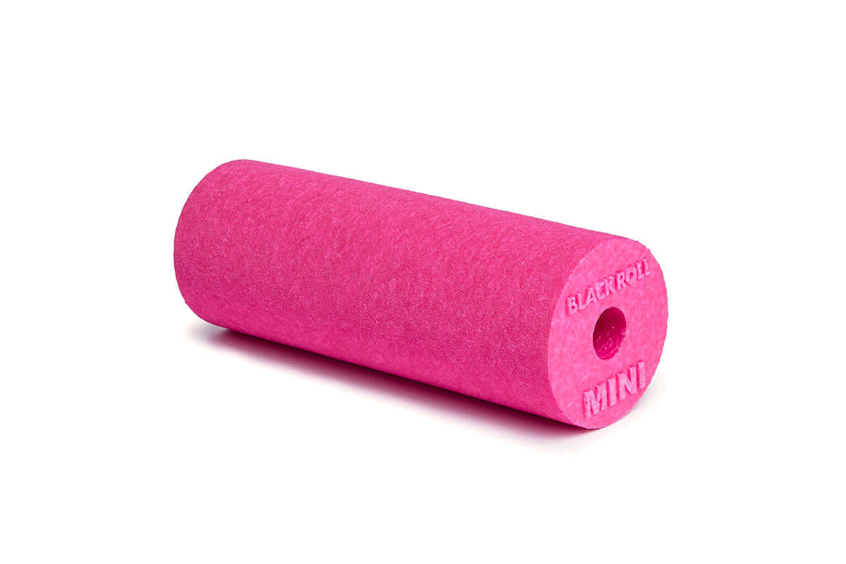 Blackroll Faszienrolle Mini – mittel – 6 cm × 15 cm – pink – Schaum
