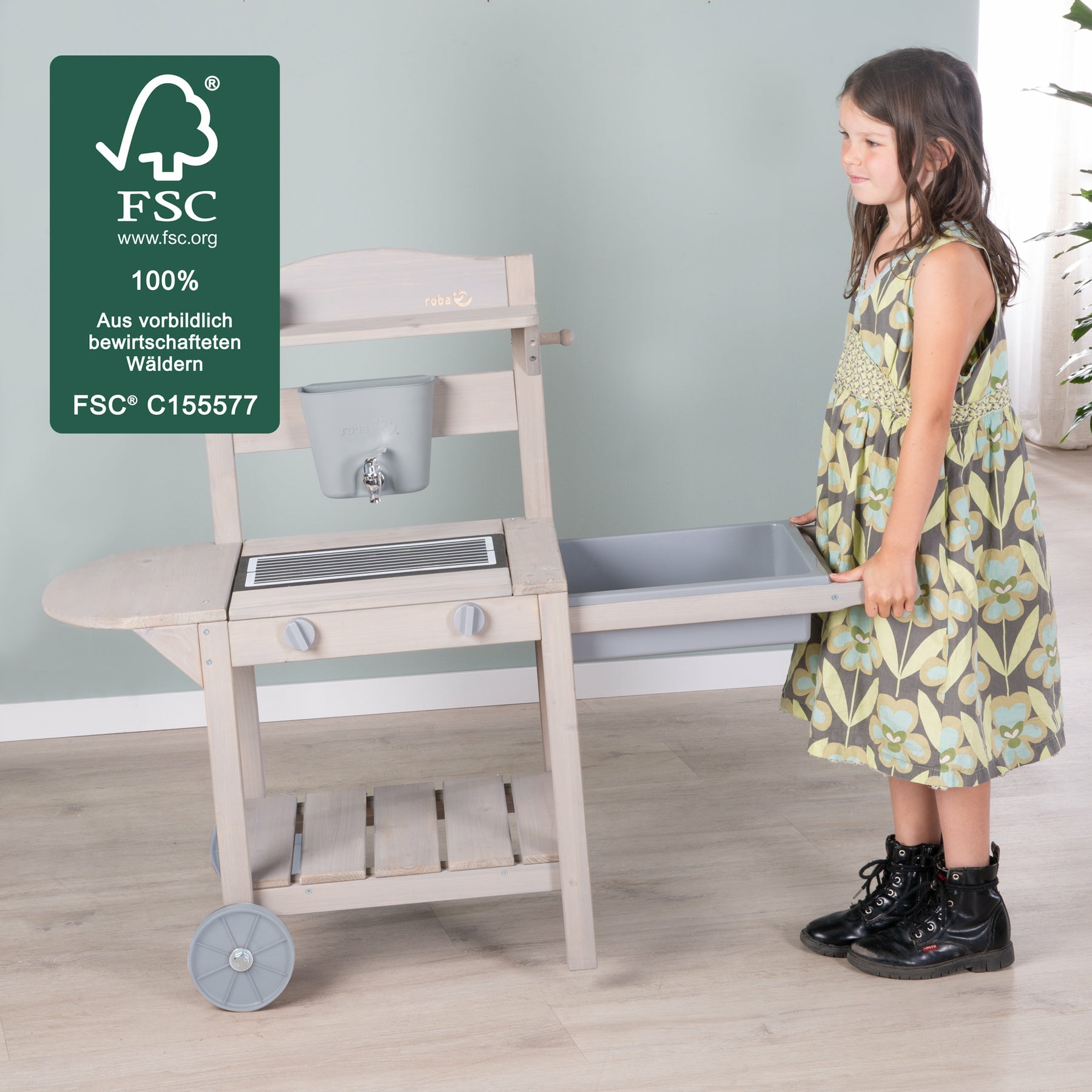 roba Matsch- & Spielküche BBQ – 114 × 89 × 37 cm – ab 1,5 J. – Holz, Kunststoff – hellgrau/Holz – FSC