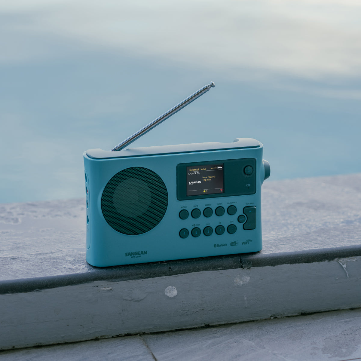 Sangean WFR-28BT – Internetradio, DAB+/UKW, Bluetooth, WLAN – Hellblau