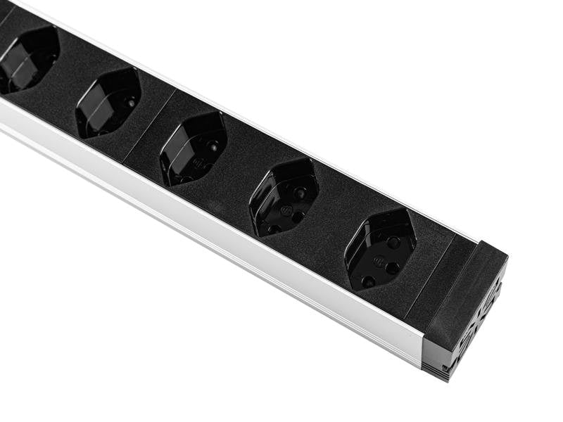 Furber. Furber Steckdosenleiste, 8×T13, mit Schalter, 3 m, Überstromschutz, Eingang T12 – Schwarz