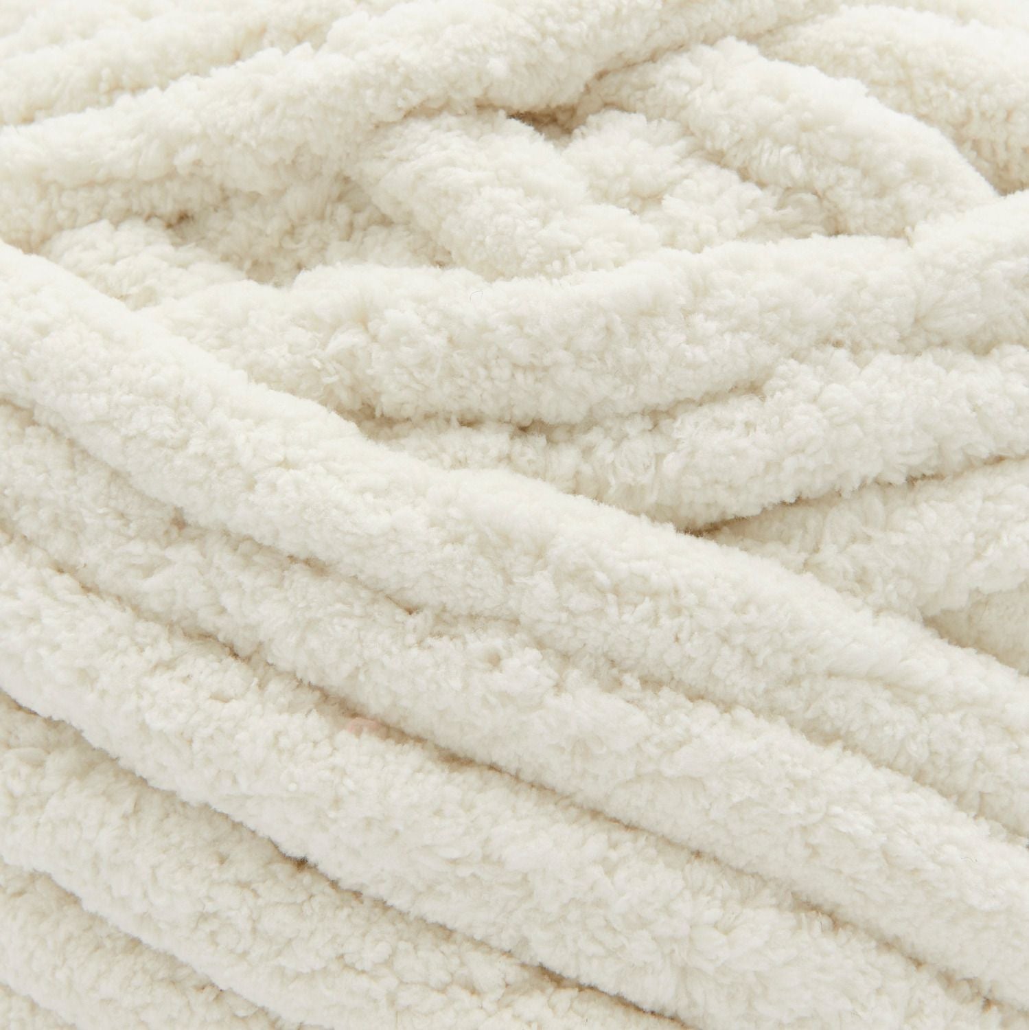 Rico Design Chenillove Super Big Wolle Creme – 300 g, 36 m, Nadel 25 mm, 100% Polyester