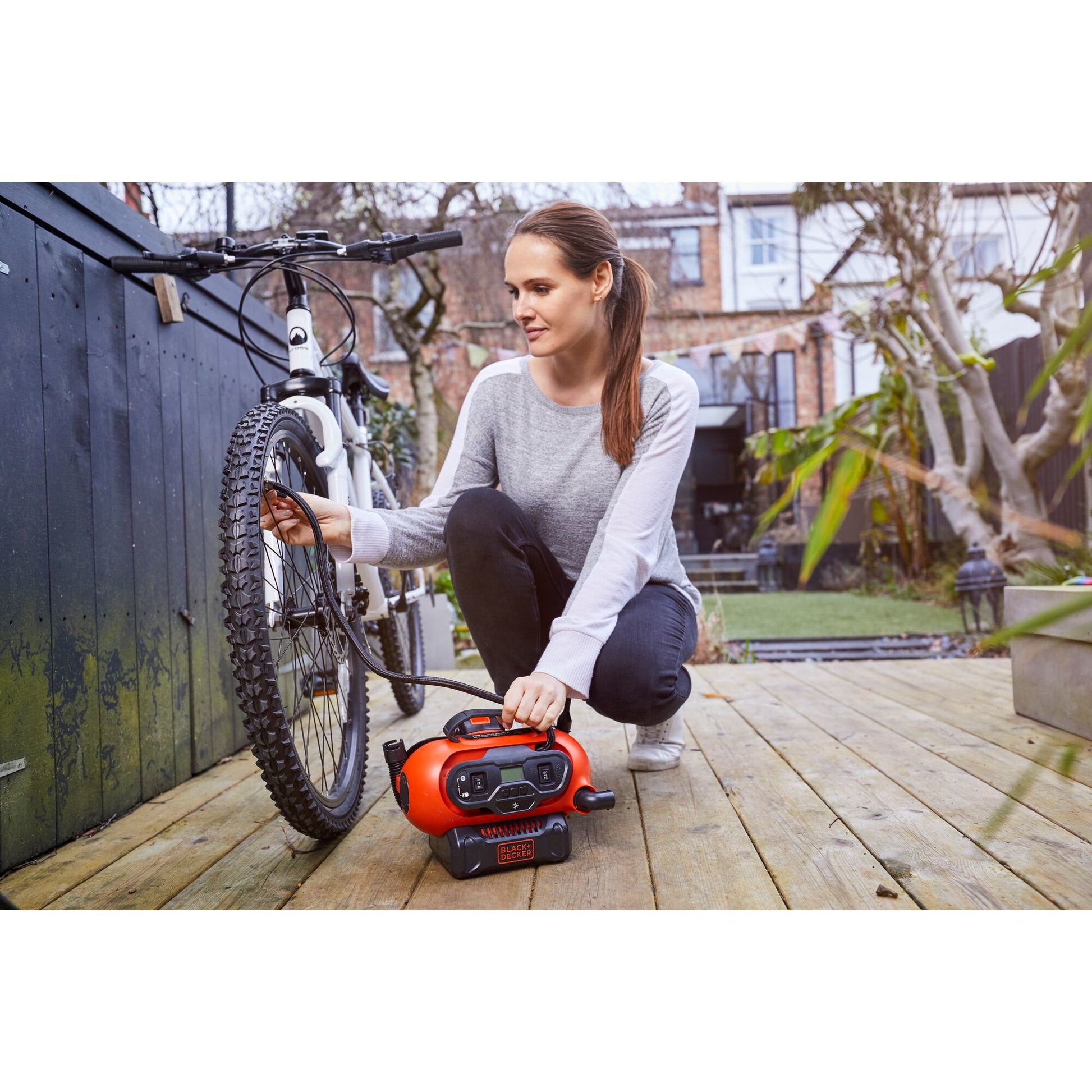 Black & Decker BDCINF18N Akku-Kompressor – 18 V – 11 bar, 160 l/min – Solo