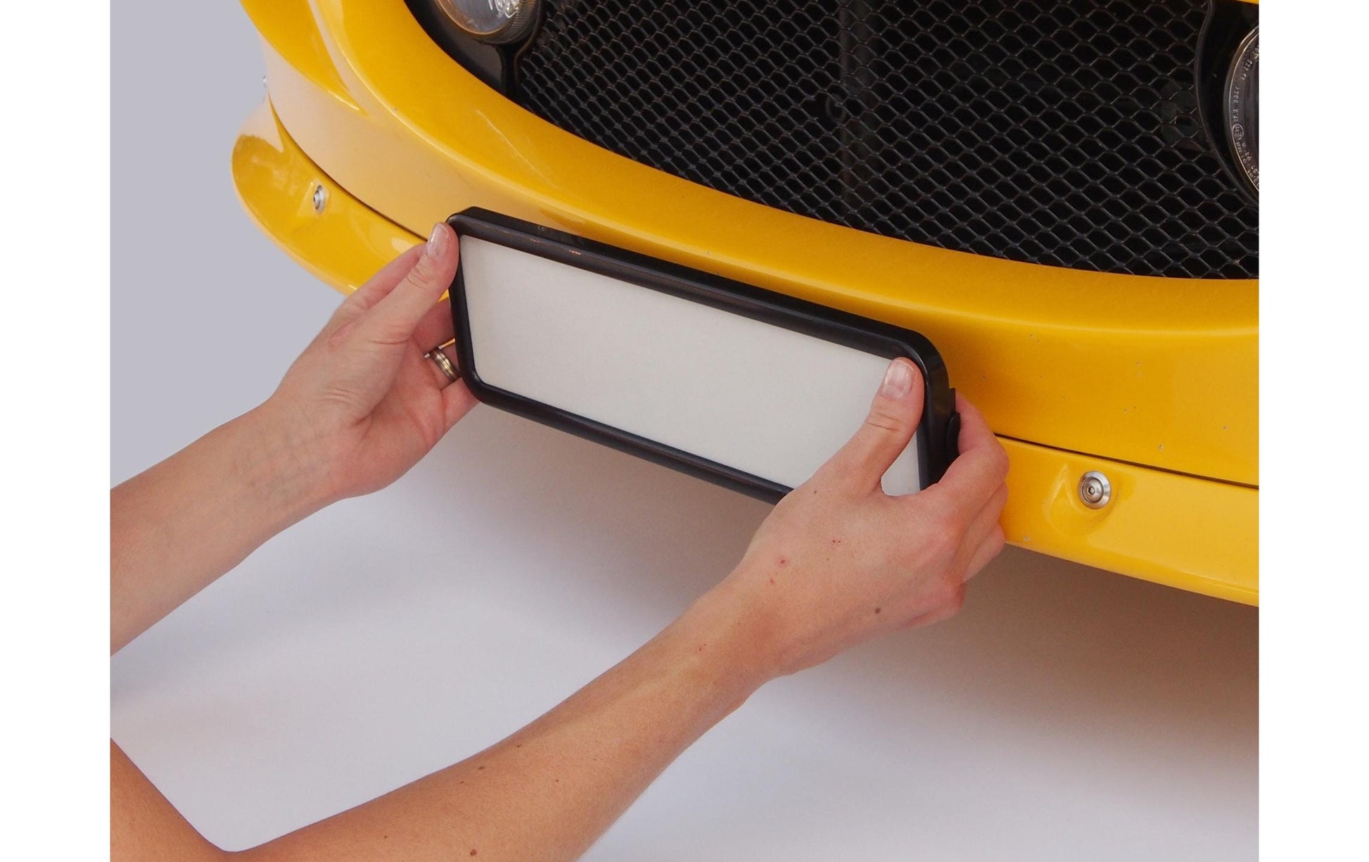 Easyklick Kennzeichenhalter – für Langformat – Klicksystem, Kunststoff, Chrom