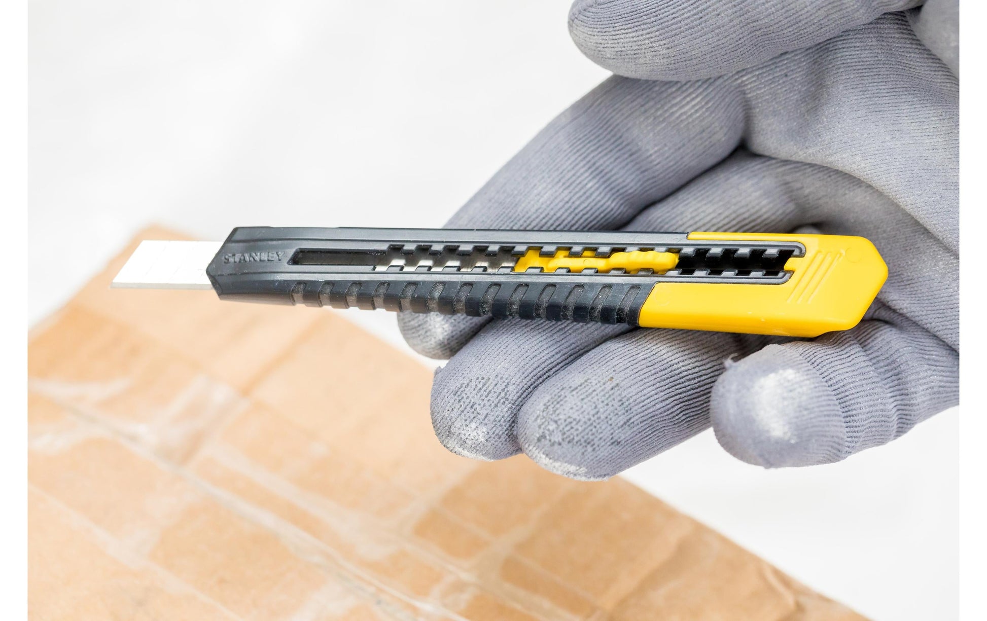 Stanley Teppichmesser 0-10-150 – Schwarz, Gelb
