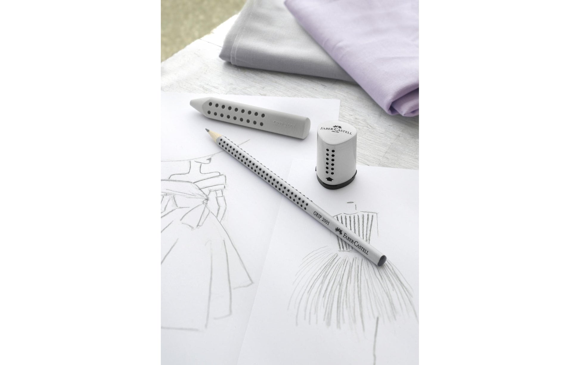 Faber-Castell Grip 2001 Bleistift, Dreikant, Grip-Zone, Mine Ø 2 mm Grau