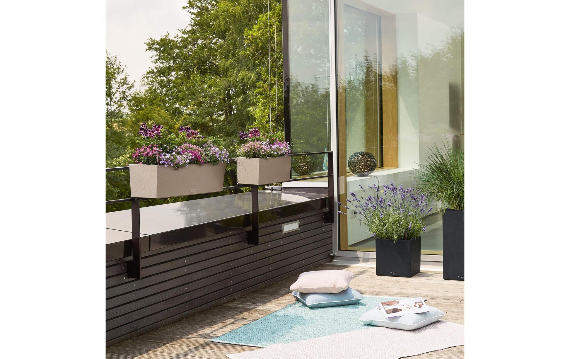 LECHUZA BALCONERA Stone 80 Blumentopf – 12 l, 79 × 19 × 19 cm – Polypropylen, schwarz