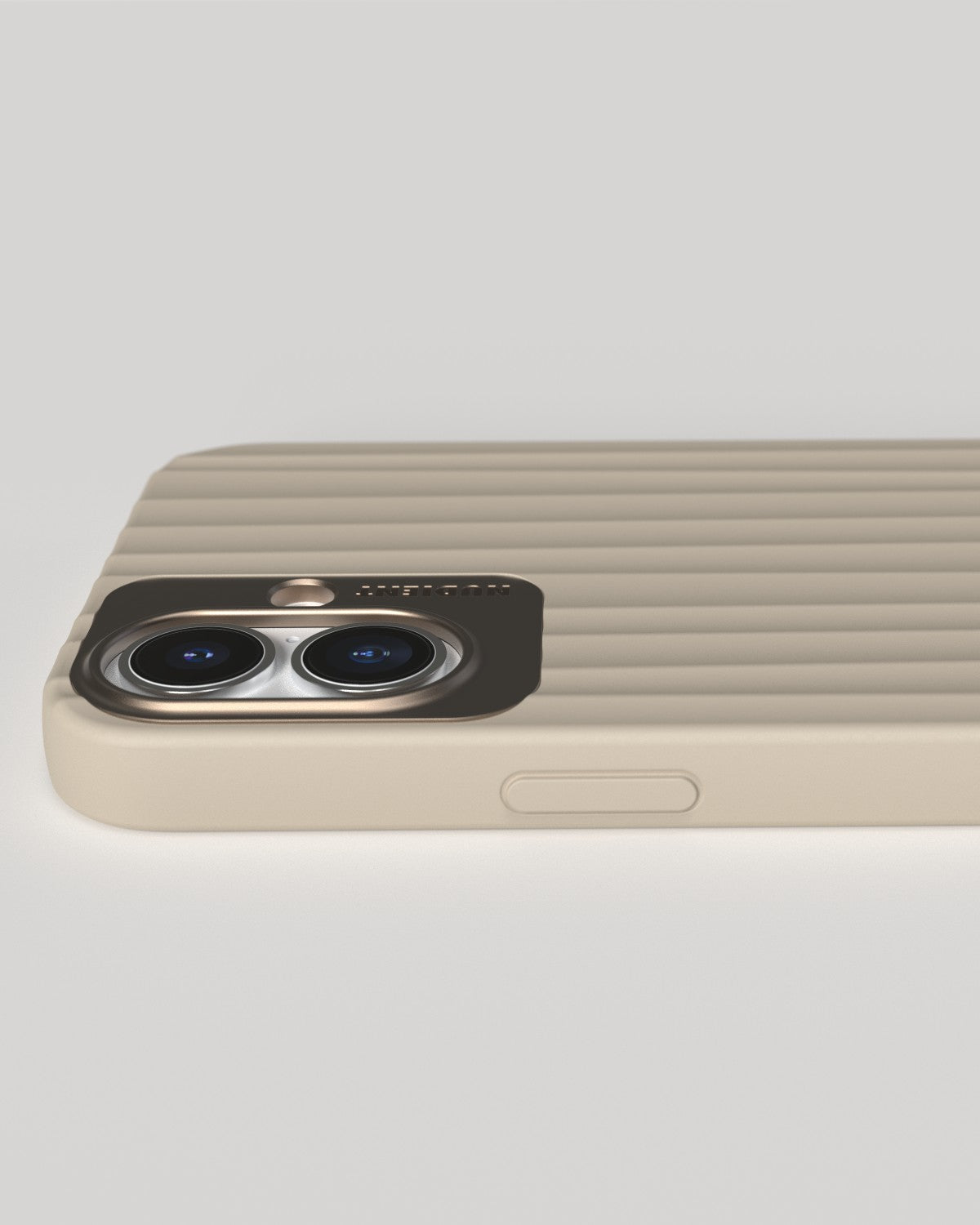Nudient – Backcover – für Apple iPhone 16 Plus – beige – MagSafe-kompatibel