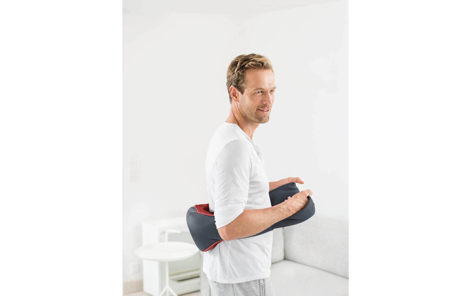 Beurer Nacken-Massagegerät – grau, MG151, Shiatsu, mit Wärmefunktion, 3 Stufen