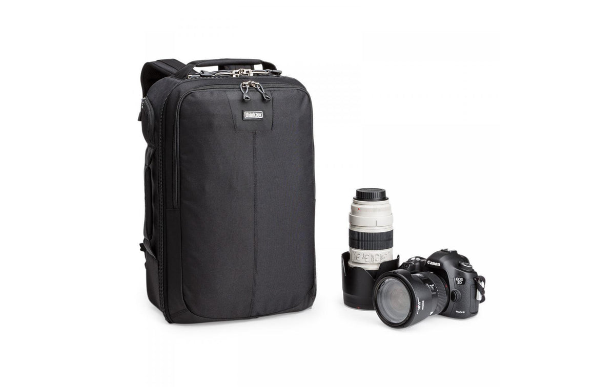 Think Tank Airport Essentials Rucksack – DSLR, 4 Objektive, Notebook-/Tablet-Fach, Regenhülle – Schwarz