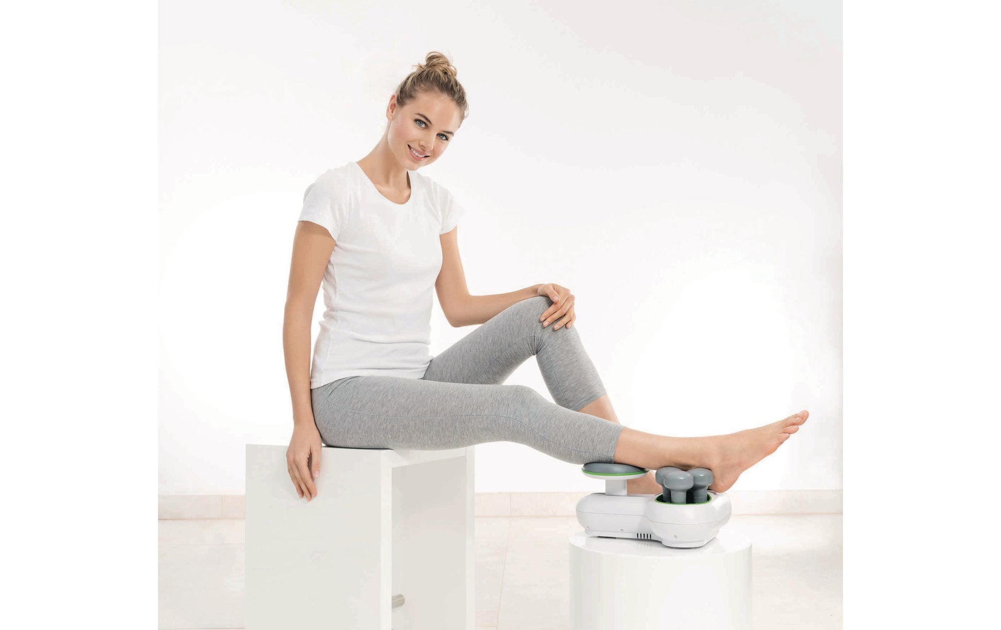 Beurer Massagegerät – 265 × 150 × 320 mm, 2500 g, Akkubetrieb, 6 Massageköpfe, für Füsse, FM200
