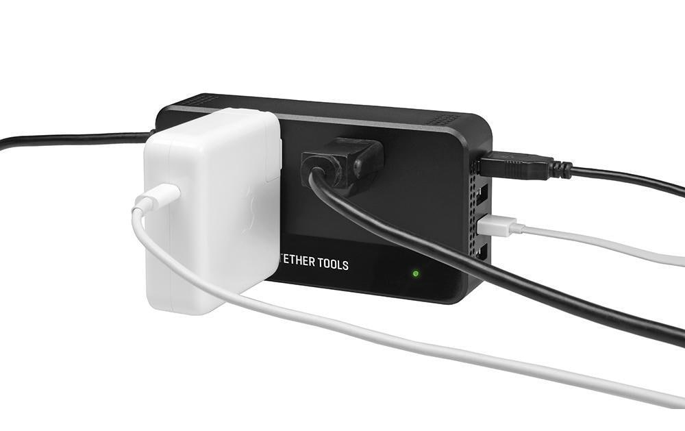 Tether Tools ONsite D-Tap Adapter D-Tap zu AC – 2 AC-Ausgänge, 4× USB-Anschlüsse, 200 W, 220 V Eingang