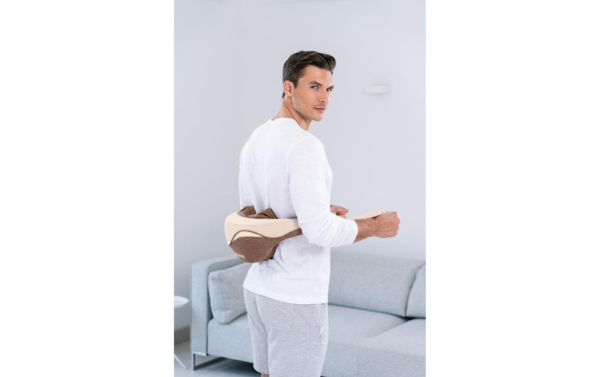 Beurer Massagekissen – Braun, Knetmassage, mit Wärmefunktion, für Nacken