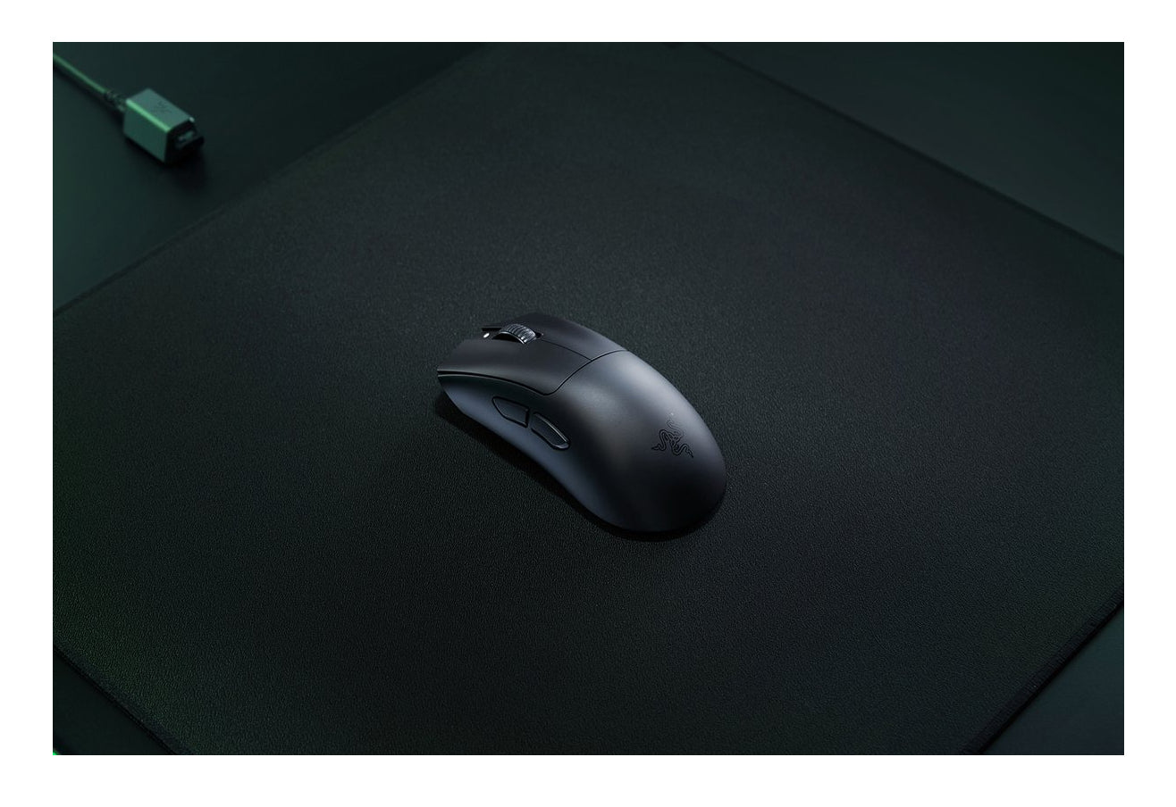 Razer DeathAdder V3 HyperSpeed – Gaming-Maus – Kabellos (2,4 GHz), 26000 DPI, Rechts, Schwarz