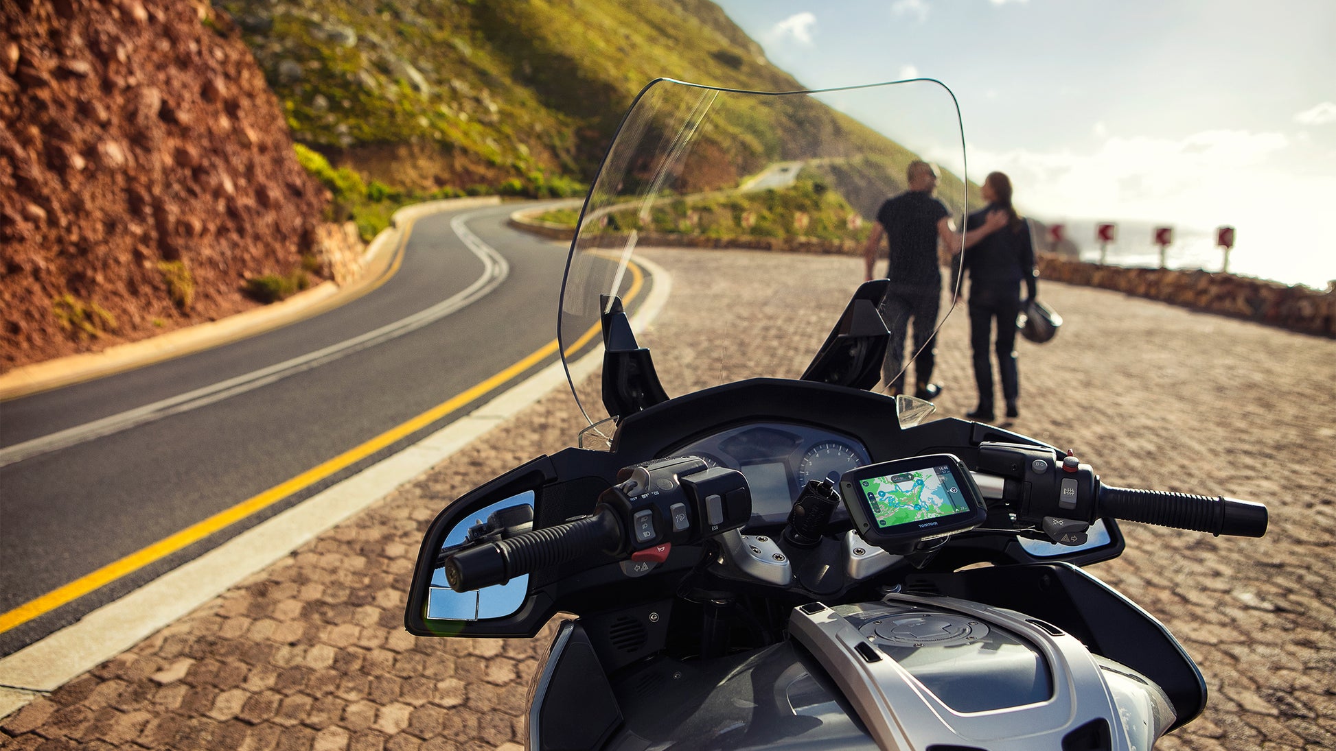 TomTom Rider 550 Premium – 4,3" Interaktives Display (Touch), Schwarz