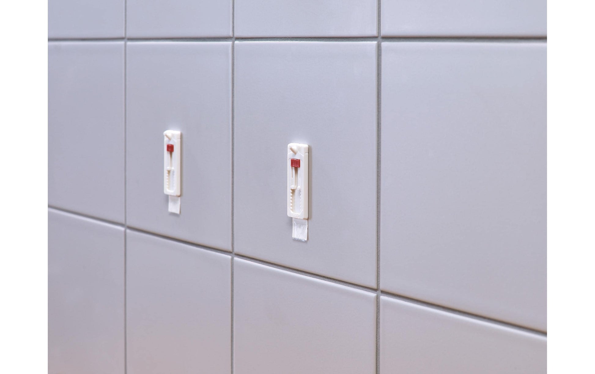 TESA Haken – weiss (3 kg) – für Fliesen und Metall – spurlos wiederablösbar, wiederverwendbar