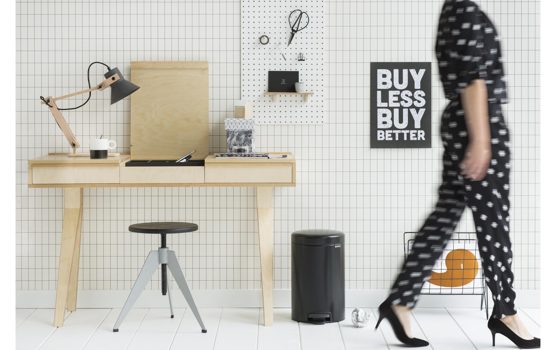 Brabantia NewIcon Papierkorb – 12 l – Edelstahl – Ø 240 × H 400 mm