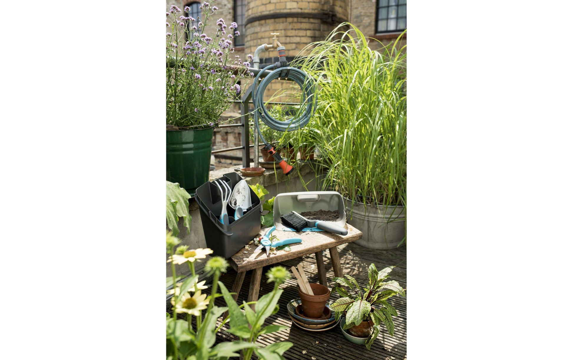Gardena Gartenschlauch – 7,5 m, grau/türkis, mit Spritzpistole und Montageblöcken