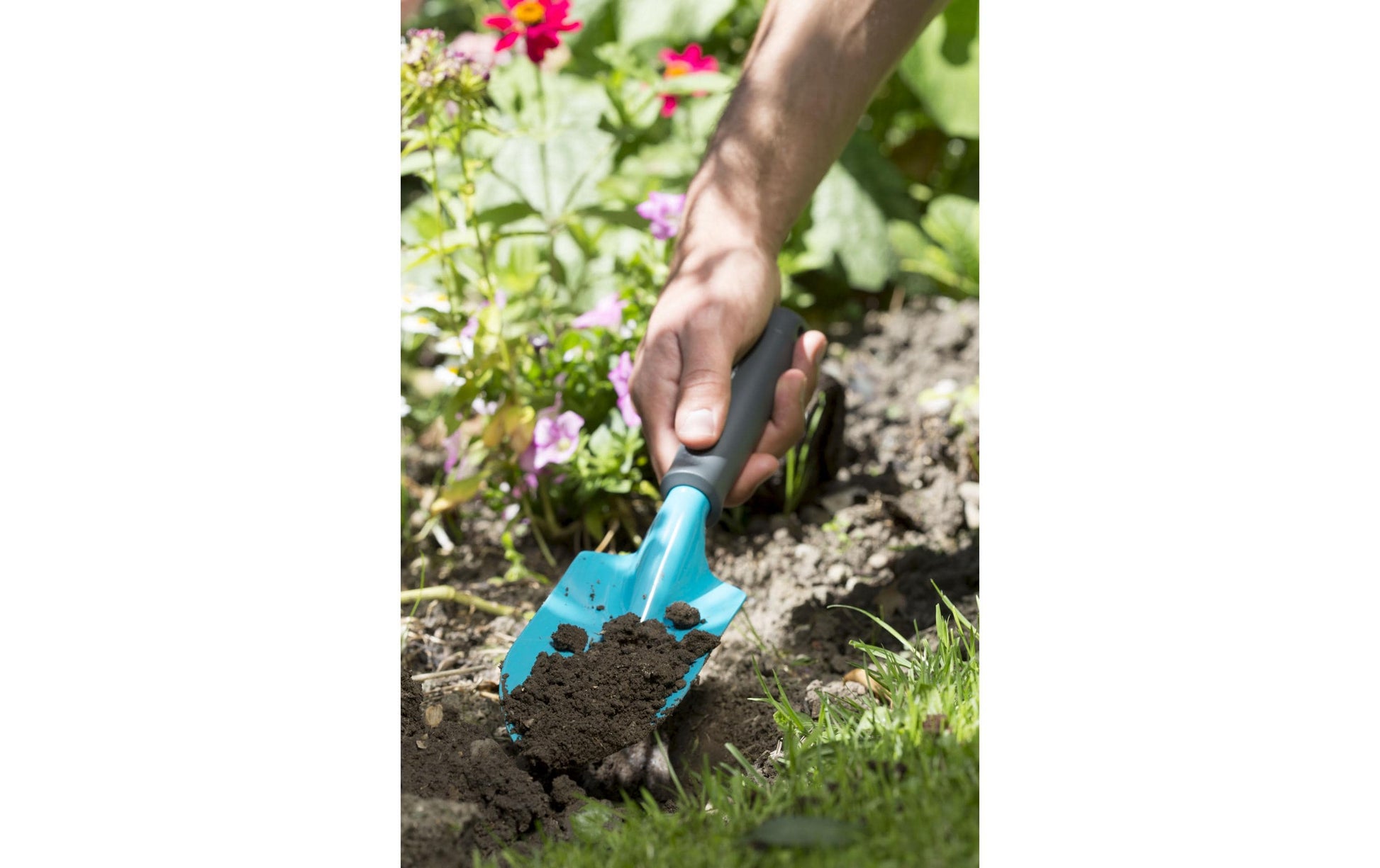 Gardena Gartenkelle – Klingenbreite 80 mm, Ergonomischer Anti-Rutsch-Griff – Duroplast & Stahl