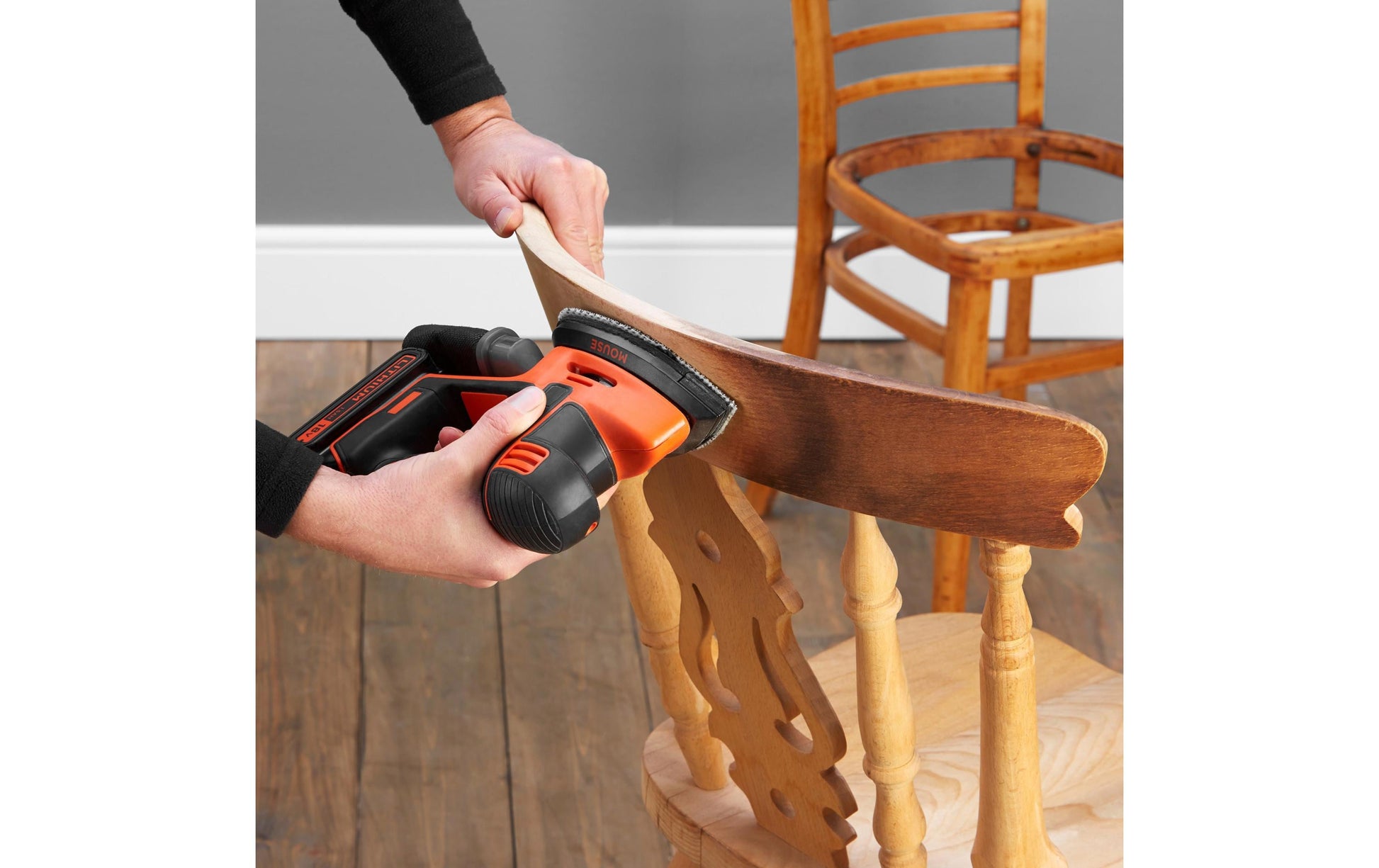 Black & Decker BLACK+DECKER Mouse Dreieckschleifer – 18 V (POWERCONNECT) – Klettfix – 135 × 95 mm – Solo