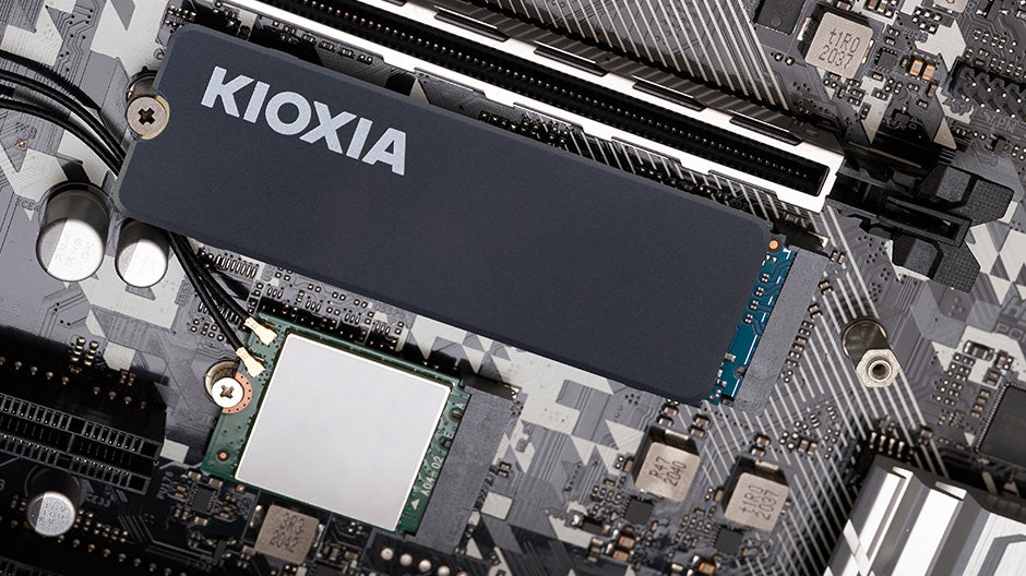 Kioxia EXCERIA Kühlkörper – 4 TB M.2 2280 NVMe PCIe 4.0, 6,2/4,8 GB/s – für PC und Spielkonsole