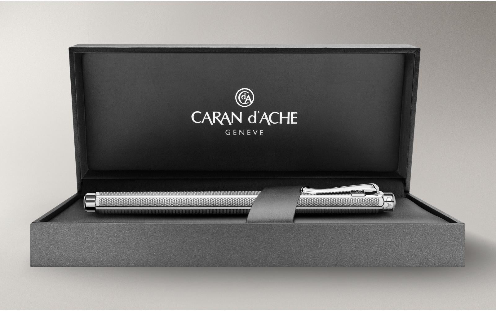 Caran d-Ache Caran d'Ache Ecridor Retro Palladium – Federgröße M – für Rechts- & Linkshänder – Silber, Blau