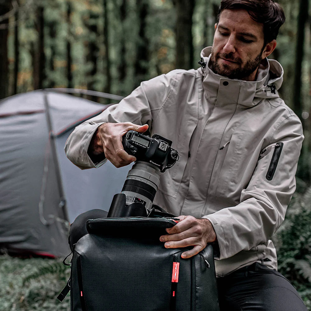 PGYTECH OneMo 2 Kamerarucksack – 25 L, herausnehmbares Kamerafach, Regenhülle – für DSLR, Systemkamera u. a.