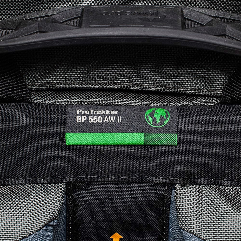 Lowepro Pro Trekker BP 550 AW II Kamerarucksack – Nylon/Polyester – Schwarz – für 2–3 DSLR