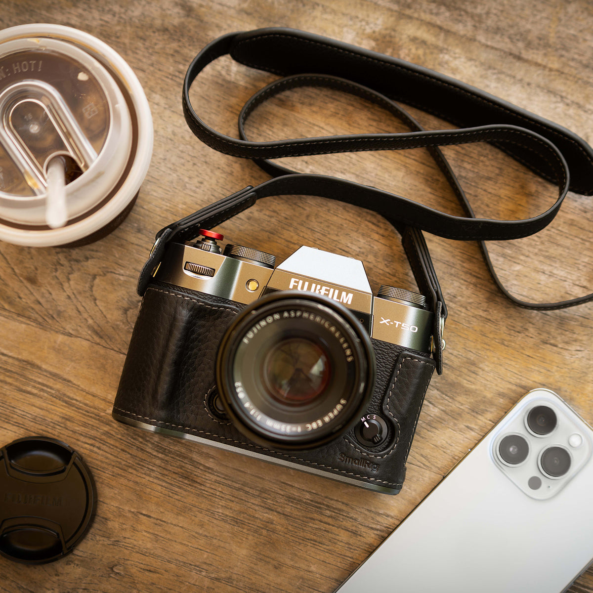 SmallRig 4709 Half Case Kamerahülle – Echtes Leder/PU – für FUJIFILM X-T50 – Schwarz