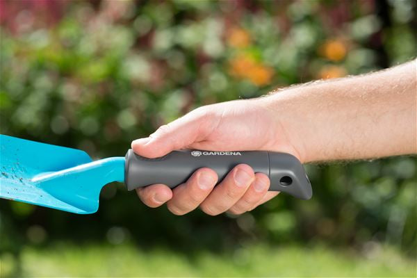 Gardena Blumenkelle – Duroplast, Stahl, ergonomischer Anti-Rutsch-Griff