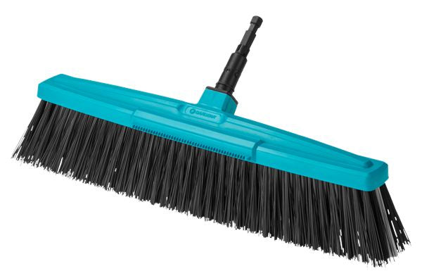 Gardena Strassenbesen – 45 cm, hart, Polypropylen (PP), schwarz/cyan, ohne Stiel, für combisystem